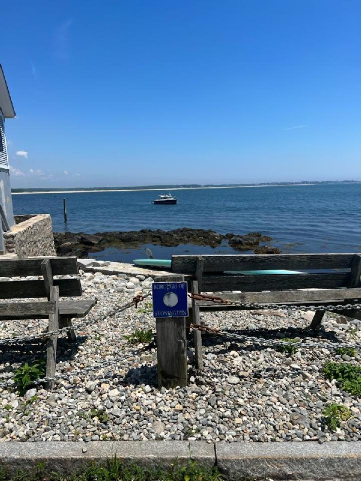 Borough Beach Apartment Stonington Exterior photo